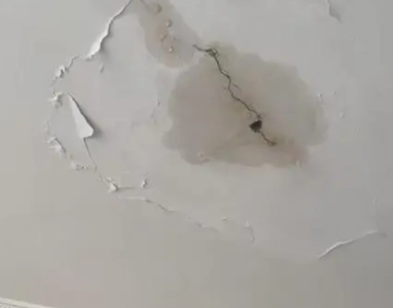 晋源阳台漏水维修公司分享下屋面防水工程质量问题原因分析